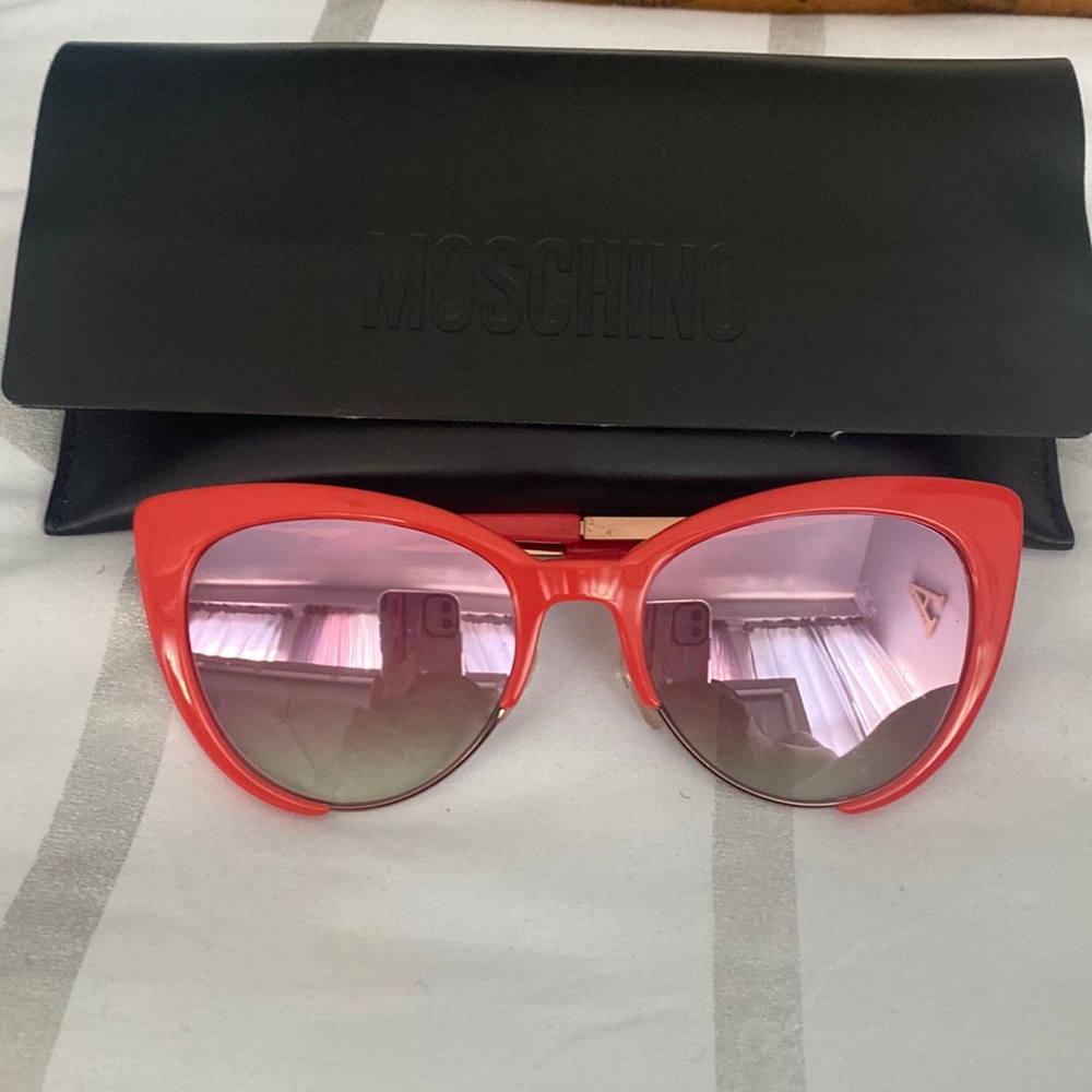 MOSCHINO Sunglasses